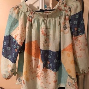 Multicolor 3/4 sleeve shirt size medium